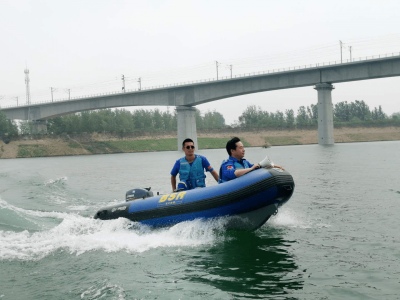 快操我骚逼啊啊视频"